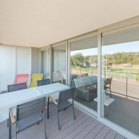 Costae With Balcony By Interhome Apartamento Bredene